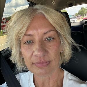 Meet your Posher, Rebecca